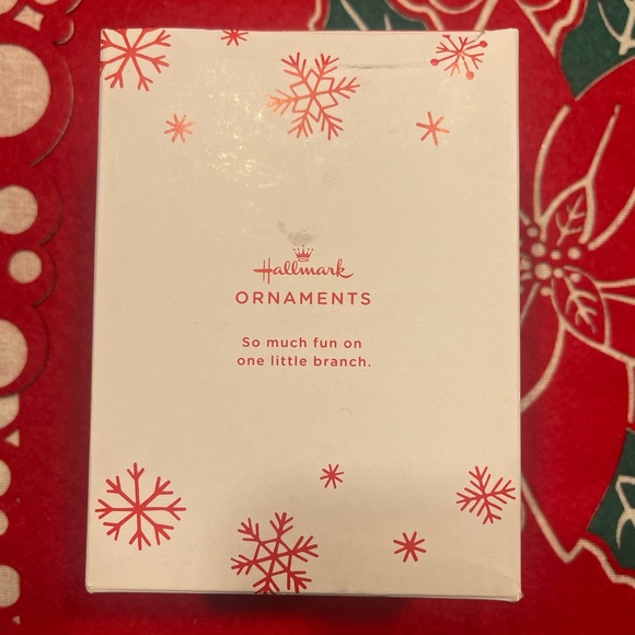 NWT Harry Potter Hogwarts crest Christmas tree ornament - Picture 6 of 7